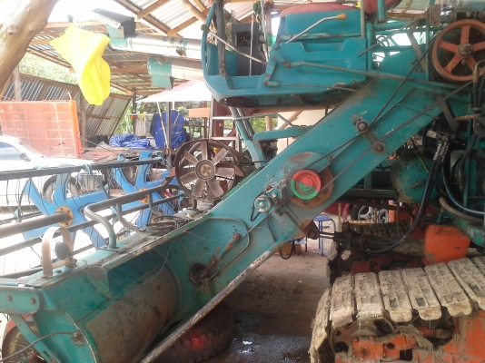 ใกล้เสร็จแล้วครับ สนใจรีบรับจองครับ  KM 48  12 HT  ISUZU+turbo (235 แรง) ปั้ม Dykin 23 อุ้ม 2.5 ตั้น เลดทั้งคัน โซ่ D2  48 ข้อ โรลเลอร์ D2   คัน ลื้อลงหมดแล้วครับ