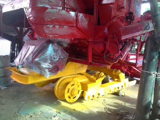 ใกล้เสร็จแล้วครับ สนใจรีบรับจองครับ  KM 48  12 HT  ISUZU+turbo (235 แรง) ปั้ม Dykin 23 อุ้ม 2.5 ตั้น เลดทั้งคัน โซ่ D2  48 ข้อ โรลเลอร์ D2   คัน ลื้อลงหมดแล้วครับ