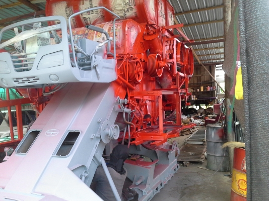 ใกล้เสร็จแล้วครับ สนใจรีบรับจองครับ  KM 48  12 HT  ISUZU+turbo (235 แรง) ปั้ม Dykin 23 อุ้ม 2.5 ตั้น เลดทั้งคัน โซ่ D2  48 ข้อ โรลเลอร์ D2   คัน ลื้อลงหมดแล้วครับ