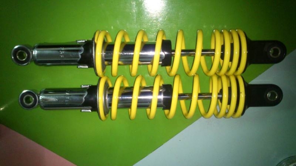 ขอขาย โช๊ค yss สภาพ 90 \% ใส่ได้แค่ 10 วัน