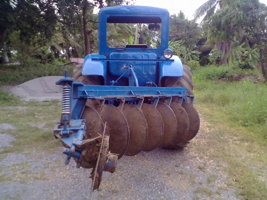 ขายรถไถ MT 70 แรง พวงมาลัยพาวเวอร์ ล้อหลังปรับกว้างแคบได้