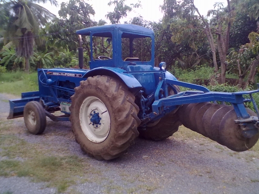 ขายรถไถ MT 70 แรง พวงมาลัยพาวเวอร์ ล้อหลังปรับกว้างแคบได้