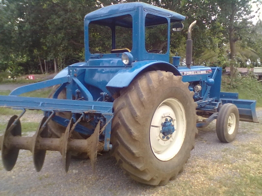 ขายรถไถ MT 70 แรง พวงมาลัยพาวเวอร์ ล้อหลังปรับกว้างแคบได้