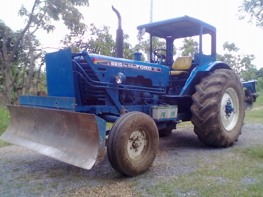 ขายรถไถ MT 70 แรง พวงมาลัยพาวเวอร์ ล้อหลังปรับกว้างแคบได้