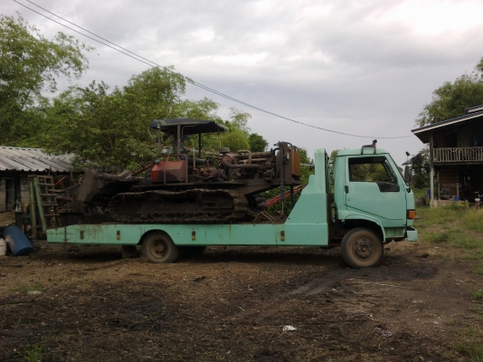 ขาย   รถเทเลอร์  กลาง