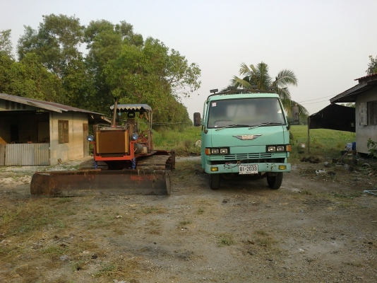 ขาย   รถเทเลอร์  กลาง