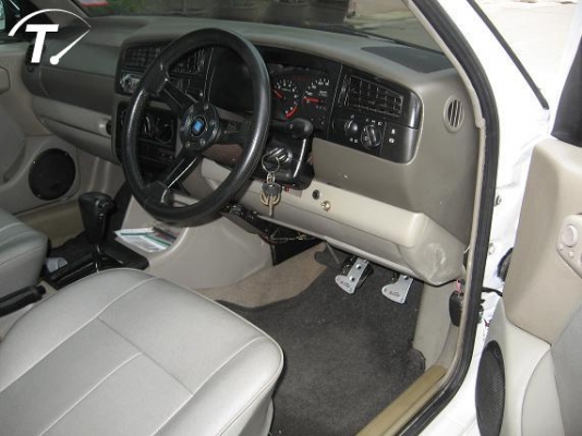 97 volkswagen vento vr6 รุ่นเปลี่ยนโฉมดวงไฟ หายาก เกียรออโต้ เครื่อง โตโยต้าอัลติส LPG2ระบบ