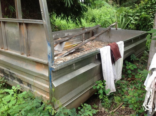 ขายกระบะเลส ใส่ 4 ล้อกลาง สภาพดี