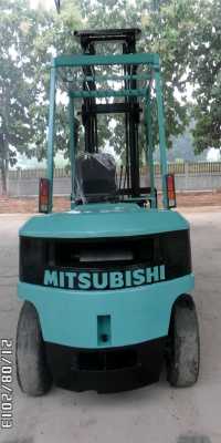 ขายรถยกโฟร์คลิฟท์ขนาด3.5ตันMITSUBISHIเสาสูง4.5เมตรเกียร์ออโต้สวยมาก