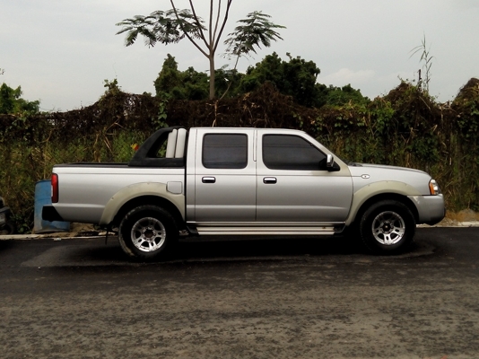 ขายฟรอนเทียร์ สี่ประตู รถสวยมาก เดิมๆครับ ออฟชั่นครบ พร้อมใช้งาน