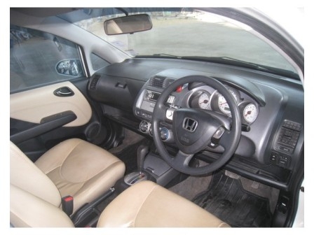 Jazz 1.5 i-Dsi ออกรถ 19,000 จ่ายเท่านี้จริง Jazz 1.5 i-Dsi ออกรถ 19,000 จ่ายเท่านี้จริง