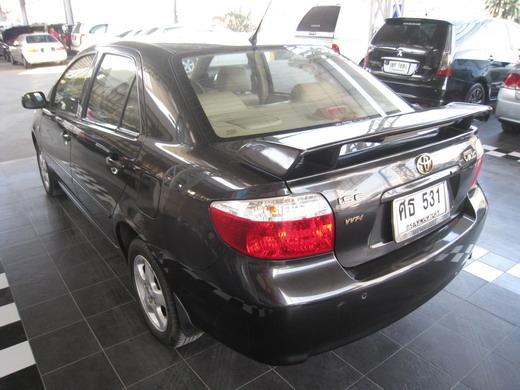 TOYOTA VIOS 1.5 E เกียร์ออโต้ ปี 2005 สีดำ สภาพสวยใช้เงินออกรถแค่ 9,000 บาท รวมประกันชั้น 3 แล้ว
