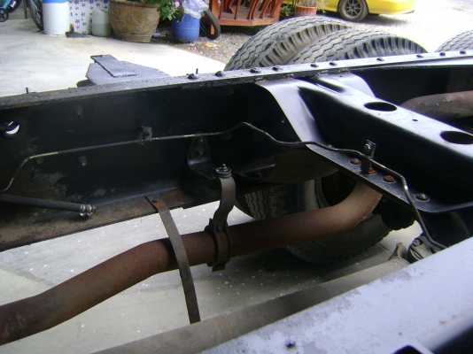 ขาย 10 ล้อ เพลาเดียว เครื่อง 195 แรง รถห้างแท้ ปี96