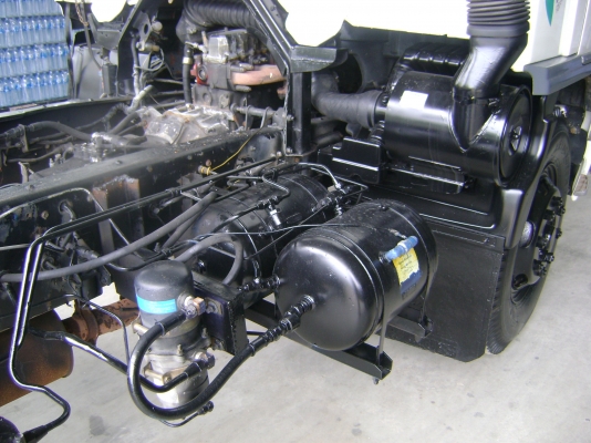 ขาย 10 ล้อ เพลาเดียว เครื่อง 195 แรง รถห้างแท้ ปี96