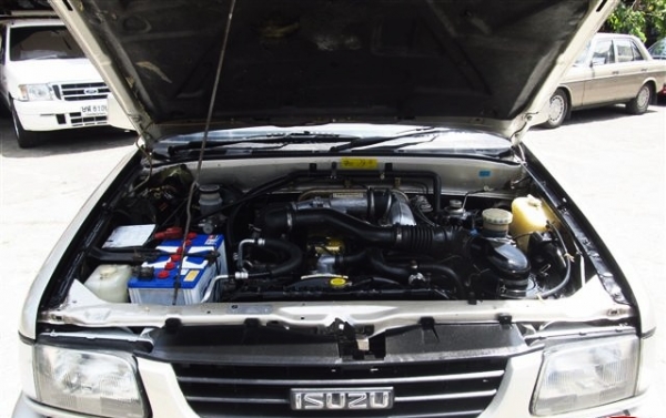 ISUZU - DRAGON EYE - SPACE CAB SLX 2.8 MT รถสวย เครื่องดี