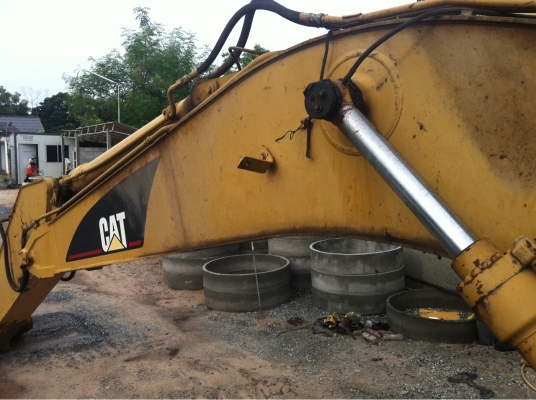 แบคโฮ CAT-320L