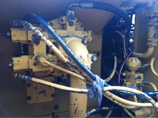 แบคโฮ CAT-320L