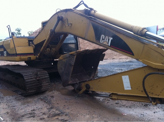 แบคโฮ CAT-320L