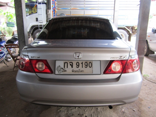 ขายด่วน HONDA CITY ZX ปี 2006 1500 cc ขายด่วน HONDA CITY ZX ปี 2006 1500 cc