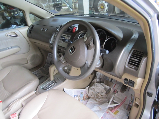 ขายด่วน HONDA CITY ZX ปี 2006 1500 cc ขายด่วน HONDA CITY ZX ปี 2006 1500 cc
