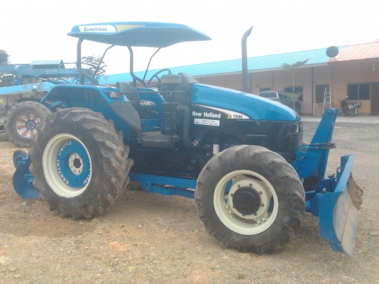รถแทรกเตอร์ Ford TS90