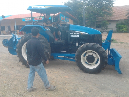 รถแทรกเตอร์ Ford TS90