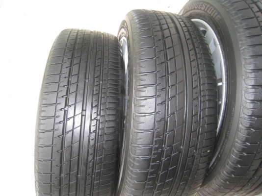 ขายล้อแม็ก Honda Jazz 16"x6" et53 4รู100 +ยาง ปี 10  สนใจติดต่อ เล็กคลองสามครับ (081-3747940)