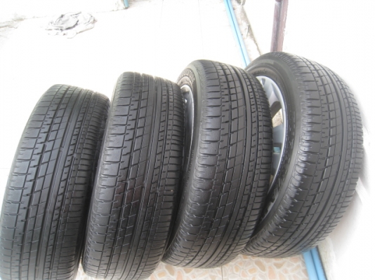 ขายล้อแม็ก Honda Jazz 16"x6" et53 4รู100 +ยาง ปี 10  สนใจติดต่อ เล็กคลองสามครับ (081-3747940)