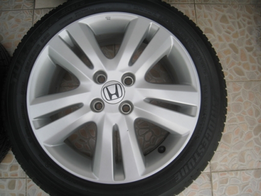 ขายล้อแม็ก Honda Jazz 16"x6" et53 4รู100 +ยาง ปี 10  สนใจติดต่อ เล็กคลองสามครับ (081-3747940)