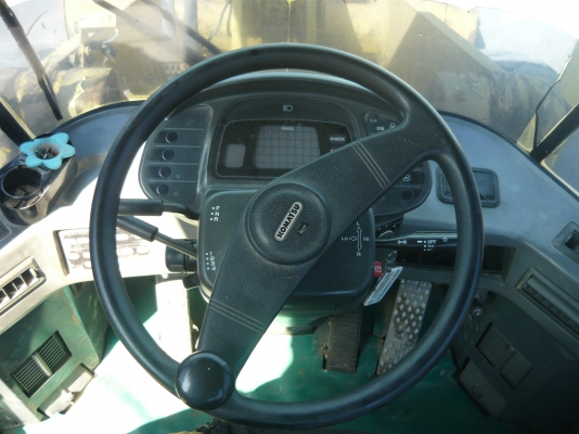 รถตัก Komatsu WA300-3 รถเก่านอก สภาพเดิมๆ พร้อมใช้งาน