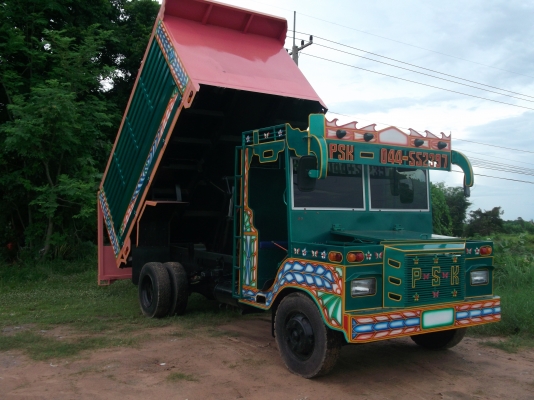 รถอีแต๋น