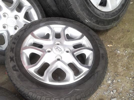 ล้อขอบ14พร้อมยาง165-60-14ปี11ของmaxxis ราคา6500บาท