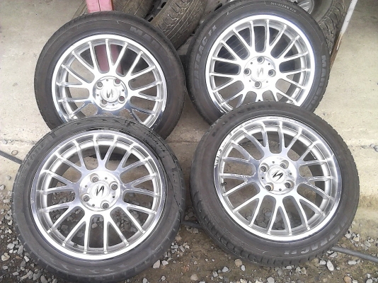 ล้อjapan ขอบ16 4รู 100พร้อมยาง 205-45-17 ราคา8000บาท