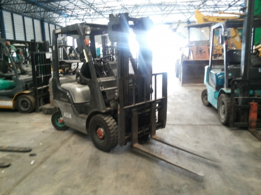 ขายรถฟอร์คลิฟท์มือสอง Nissan 1.5T LPG ราคาถูก สนใจโทร 083 081 2889