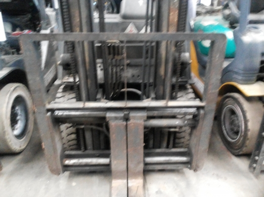 ขายรถฟอร์คลิฟท์มือสอง Nissan 1.5T LPG ราคาถูก สนใจโทร 083 081 2889