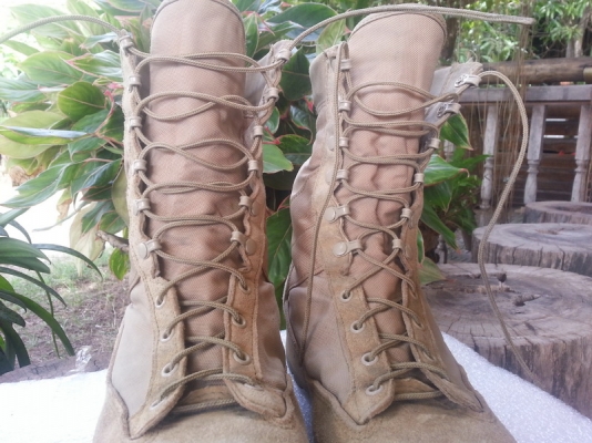 รองเท้าทหาร U.S  Corrona   สีทะเลทราย made in U.S.A  สวยมากครับ