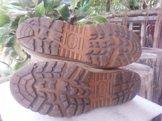 รองเท้าทหาร U.S  Corrona   สีทะเลทราย made in U.S.A  สวยมากครับ