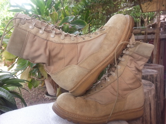 รองเท้าทหาร U.S  Corrona   สีทะเลทราย made in U.S.A   ใส่ขี่มอไซน์ เทห์ระเบิด