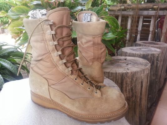 รองเท้าทหาร U.S  Corrona   สีทะเลทราย made in U.S.A   ใส่ขี่มอไซน์ เทห์ระเบิด