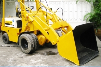 SG10-3 KOMATSU รถนำเข้าจากญี่ปุ่น 100\% ไม่เคยใช้งานในไทย สภาพสวย พร้อมใช้งานได้ทันที