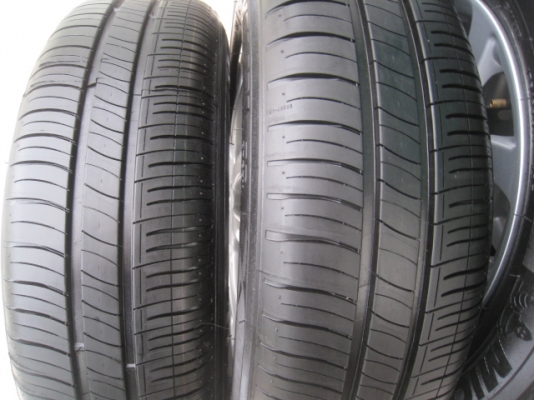 ขายล้อแม็ก Honda brio amaze 14"x5" et50 4รู100 +ยางปี0113  (081-3747940)