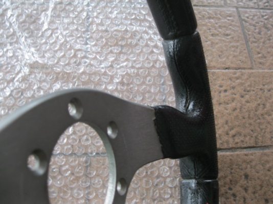 พวงมาลัย momo race แท้ 1600 พวงมาลัย momo race แท้ 1600