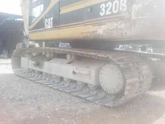 CAT 320B