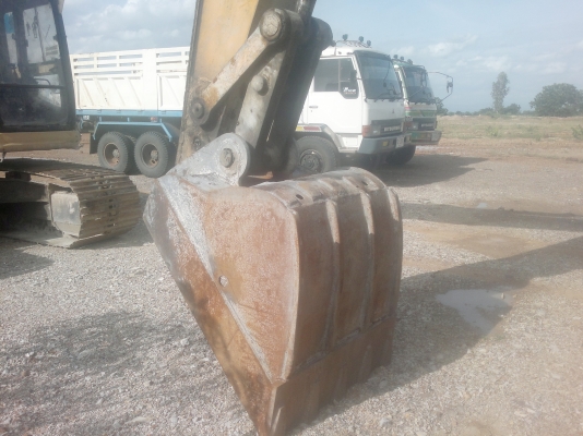 CAT 320B