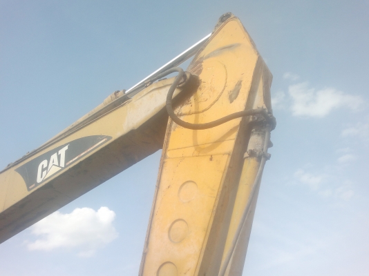 CAT 320B