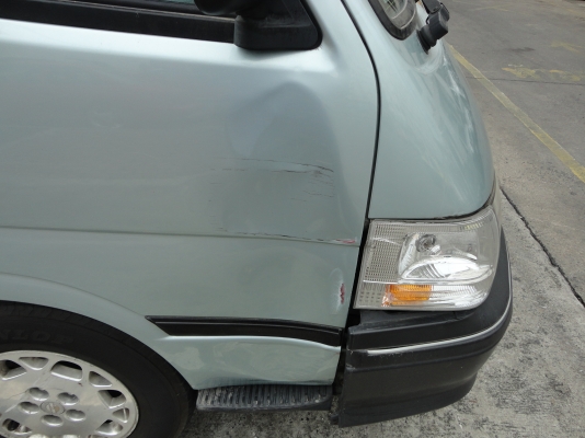 ขายรถตู้หัวจรวดหลังคาสูง ปี2004