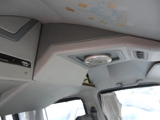 ขายรถตู้หัวจรวดหลังคาสูง ปี2004