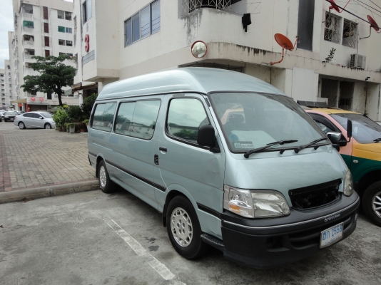 ขายรถตู้หัวจรวดหลังคาสูง ปี2004