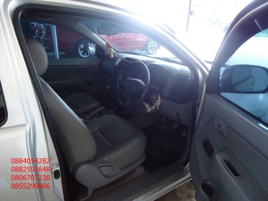 ขาย Toyota hilux vigo cab สีบรอนซ์เงิน ราคา 395,000 บาท +++++++++