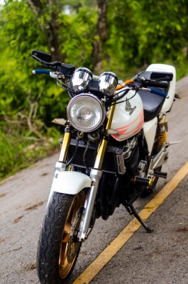 ขาย - แลก Cb400 ปี 95 สวยใสใหม่กริป อยากขับ รถยนต์ สนใจลองเสนอมาคับ ขาย - แลก Cb400 ปี 95 สวยใสใหม่กริป อยากขับ รถยนต์ สนใจลองเสนอมาคับ